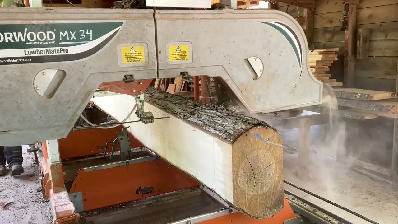 Norwood MX34 sawing a maple beam