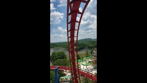 Don't watch if you're afraid of heights . Superman Roller-coaster