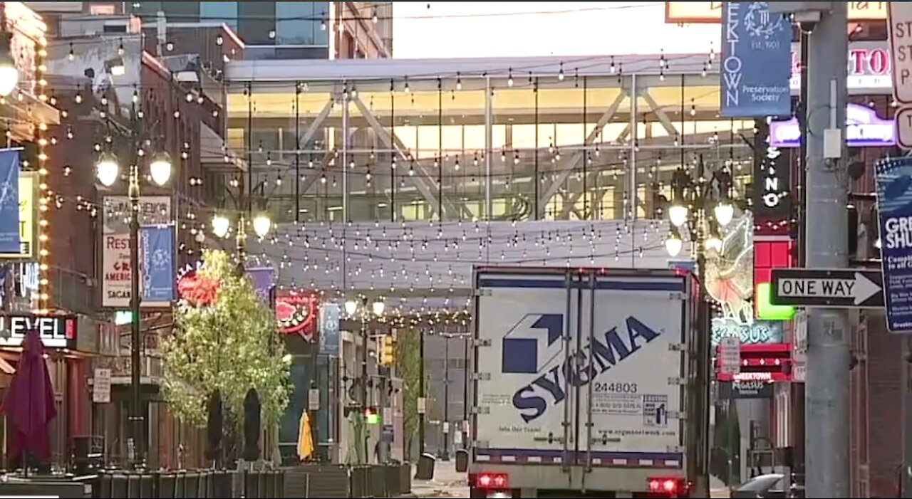 City of Detroit expanding outdoor dining program through April 1
