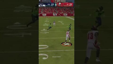 RATE THIS SPIN MOVE 1-10 #madden23 #drw15 #49ers #fail #dalle2 #ai #madden #buccaneers