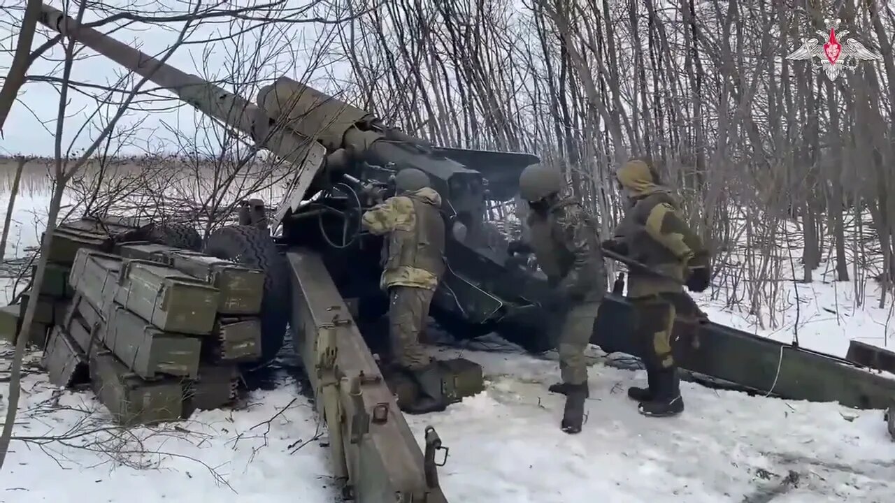 MoD Russia: Giatsint-B 152mm towed howitzers of Western MD in action within the SMO.