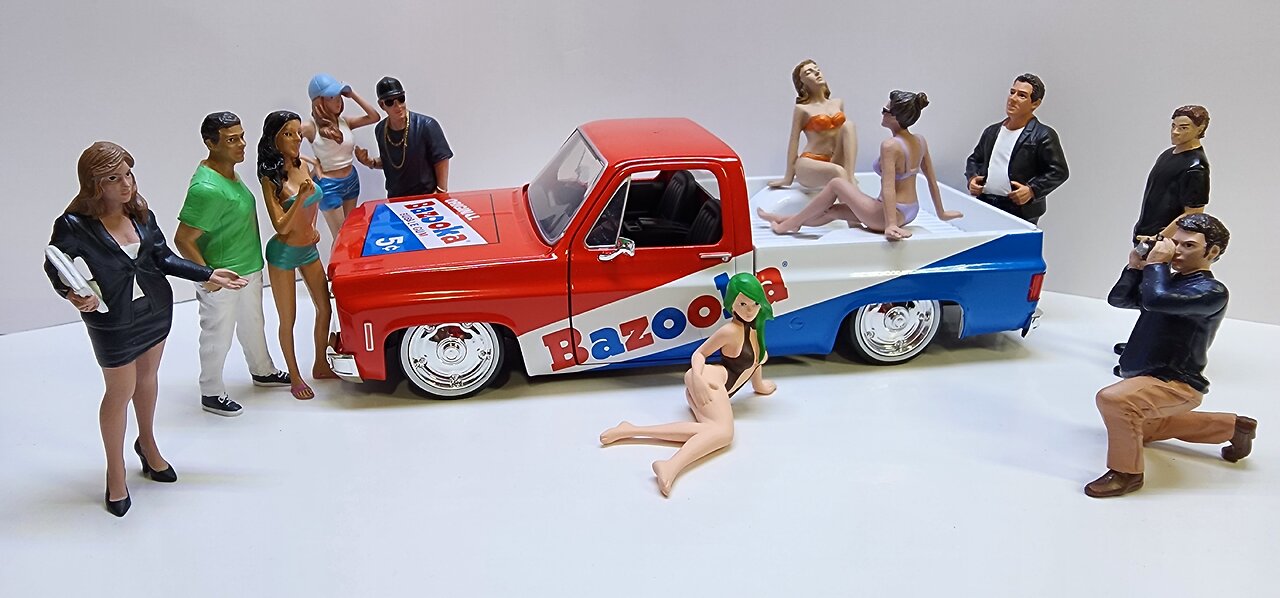 Bazooka Chevrolet Cheyenne 10 (1/24 scale)