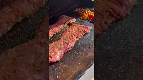 This Seasoning 10/10. Skirt steak on the #blackstone