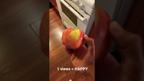 MAKE MR APPLE HAPPY ! SO PRESS THAT THUMBS UP #shorts #food