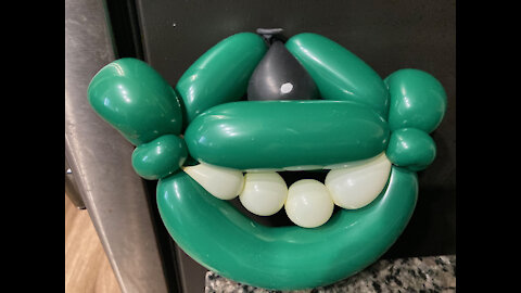 Monster head balloon tutorial