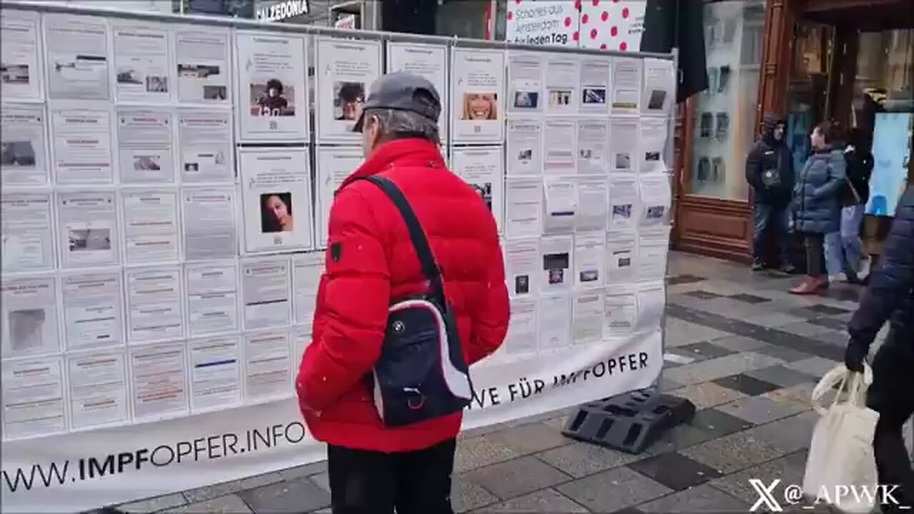 ⚠️A gallery dedicated to vaccination victims has been put up in Vienna.