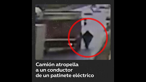 Camión atropella a un hombre en patinete eléctrico