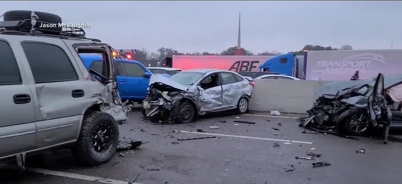 Massive Fort Worth pileup involving 75 to 100 vehicles leaves at least 5 dead