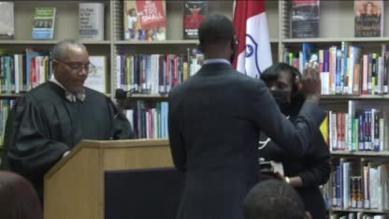 Mayor Justin Bibb takes oath of office