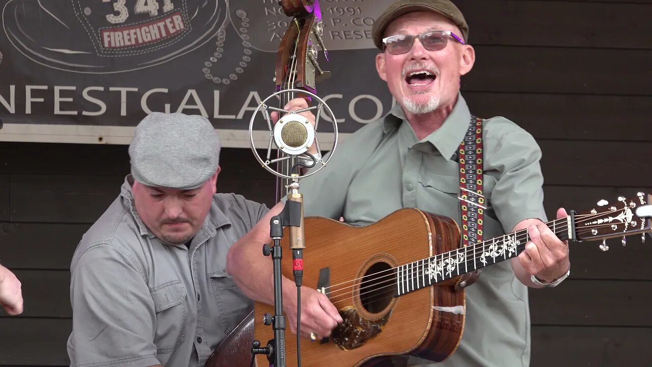 Silas Powell and The Powell Family Band - Train, Train