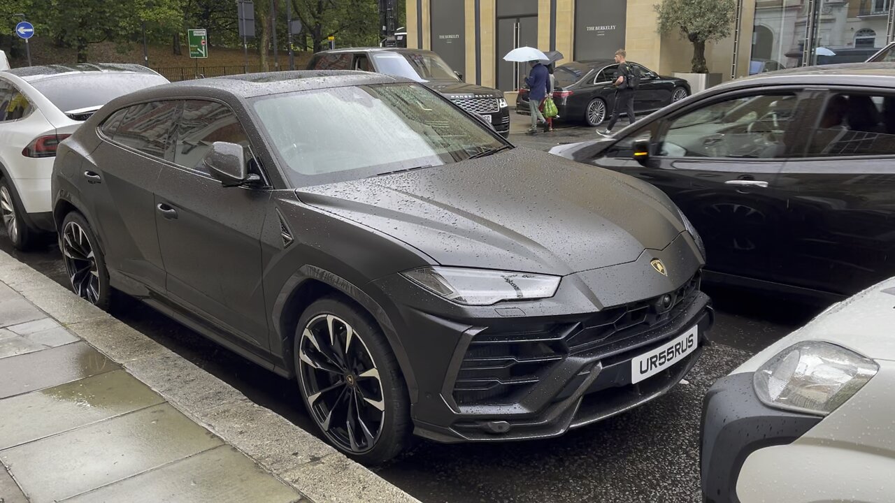 Lamborghini Urus in London