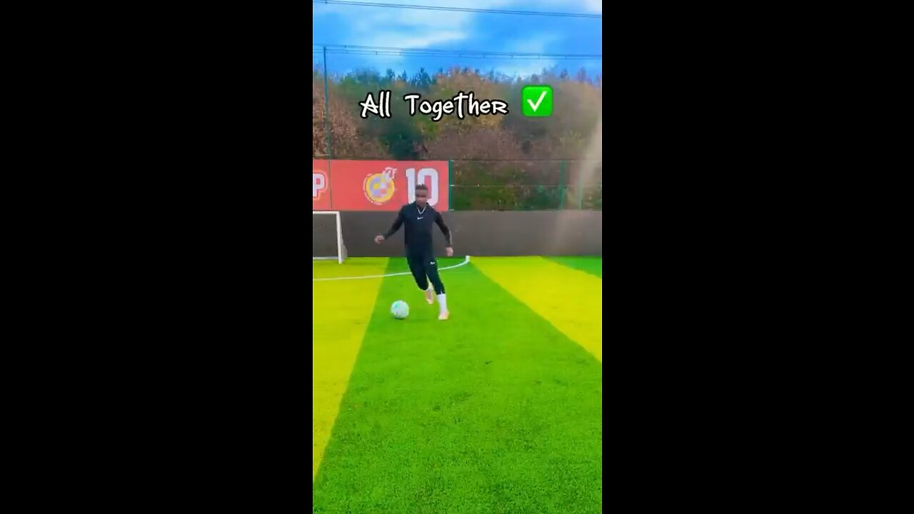 Steps to a football skill from Ronaldo