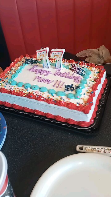 Granny's 77th birthday cake 🍰🎂