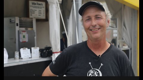 The man behind the famous Sil's Mini Donuts at Summerfest