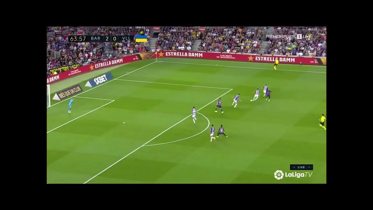 Robert Lewandowski Second Goal vs Valladolid Today (3 - 0)