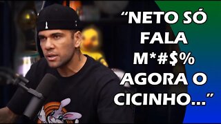 DANIEL ALVES RESPONDE CRAQUE NETO E CICINHO