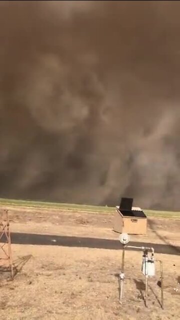 Wind, smoke in Guymon OK