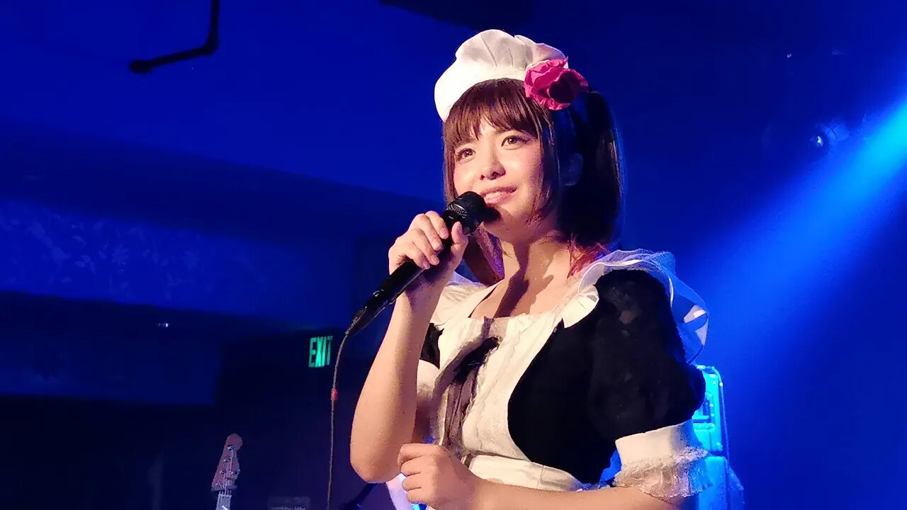 Band-Maid in Dallas Miku Kobato talking to the audience