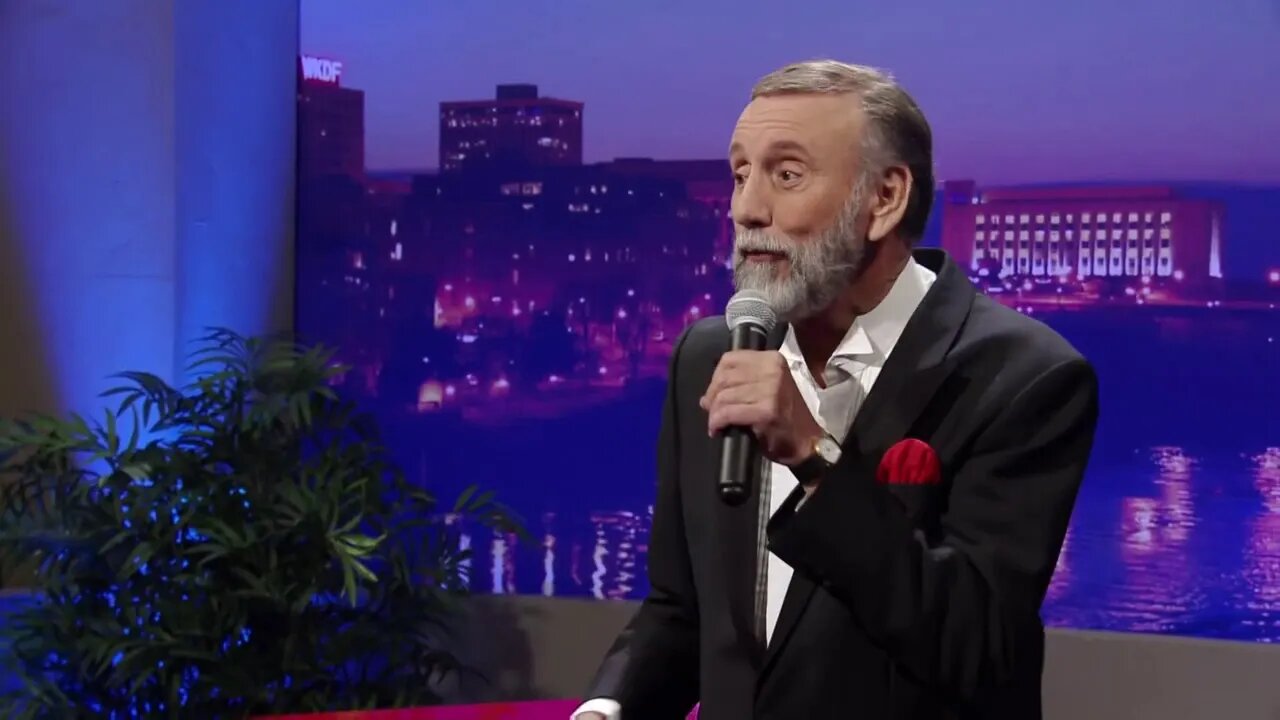 Ray Stevens - "Mississippi Squirrel Revival" (Live on CabaRay Nashville)