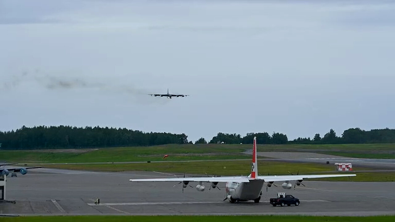 B-52s in JBER: Arrival