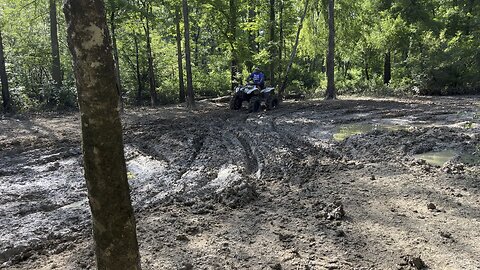 Mudapaloosa 2023 john getting used to tall bike