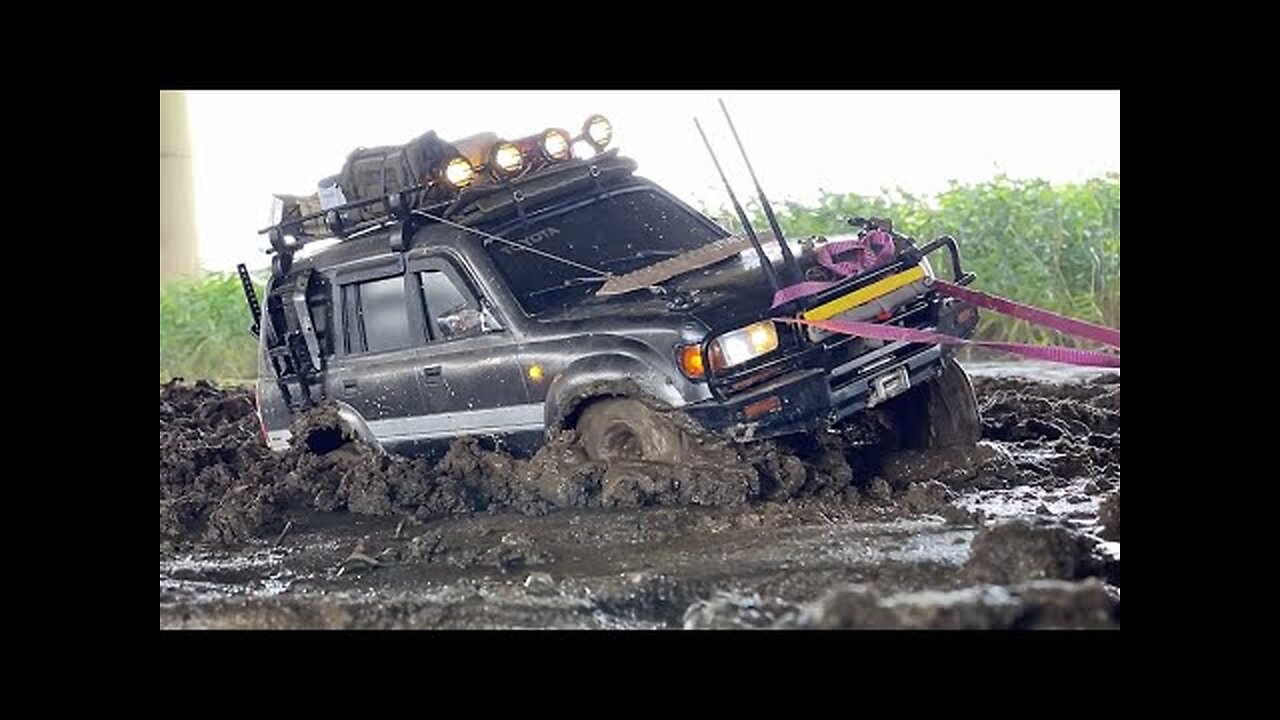 1_10 Scale Cherokee _ LAND CRUISER 80 _ DEFENDER D90 Off-Road Variety of Terrain(Sand&Mud)4X4 RC Car