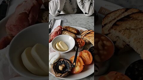 Traditional English Breakfast at Browns Brasserie & Bar #englishbreakfast #bath #England #restaurant