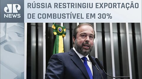 Ministro de Minas e Energia diz que não há chance de faltar diesel no país