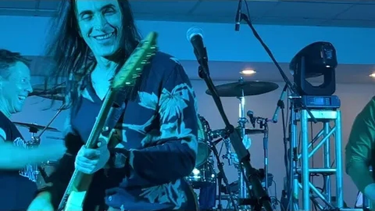 Nuno Bettencourt & Family - Radar Love - Golden Earring Cover - Turkey Jam 2023 Hudson MA