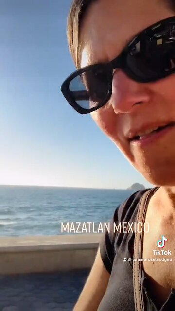 I always walk the malecón if possible 👏🏻🤩🎉