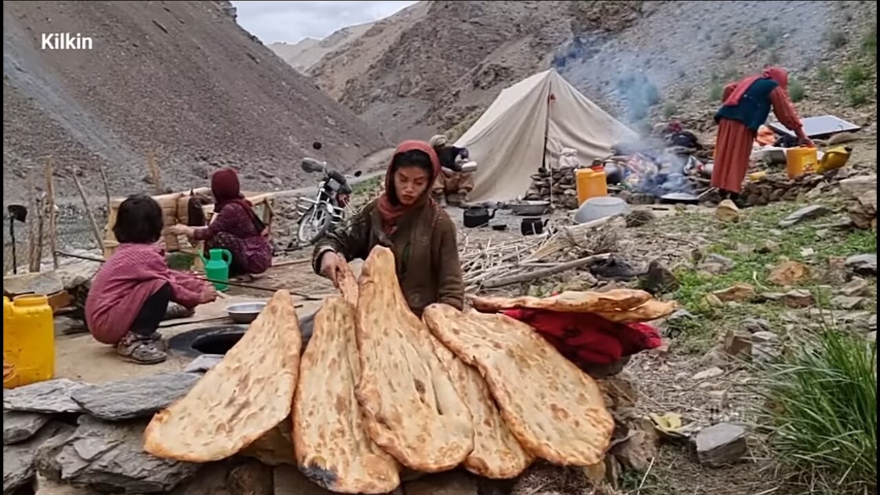 A place in central Afghanistan where its inhabitants live in very old caves