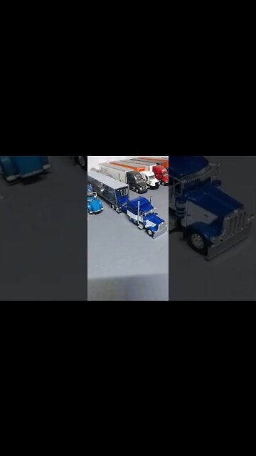 Peterbilt 389 with Reefer Trailer Truck Stop and Heavy Equipment Yard Diecast Diorama 1/64 DCP