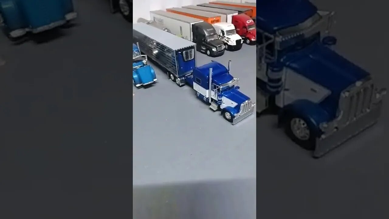 Peterbilt 389 with Reefer Trailer Truck Stop and Heavy Equipment Yard Diecast Diorama 1/64 DCP