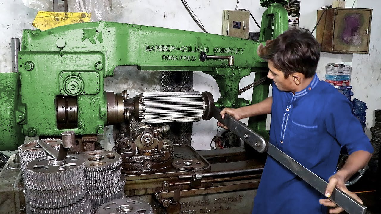 Amazing Technique in Making Motorcycle Sprockets | Motorcycle Sprockets making art Pakistan