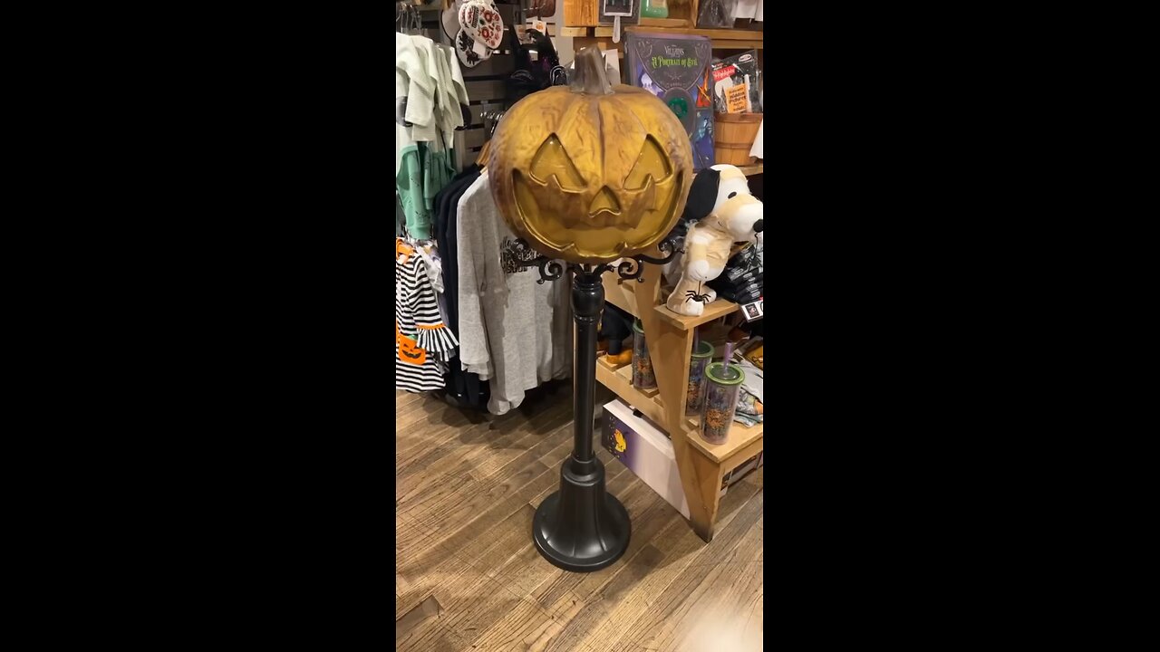 Cracker Barrel Halloween Themed