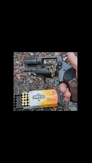 Ruger SP101 - .357 Magnum Chronograph (Armscore 158 gr FMJFP)