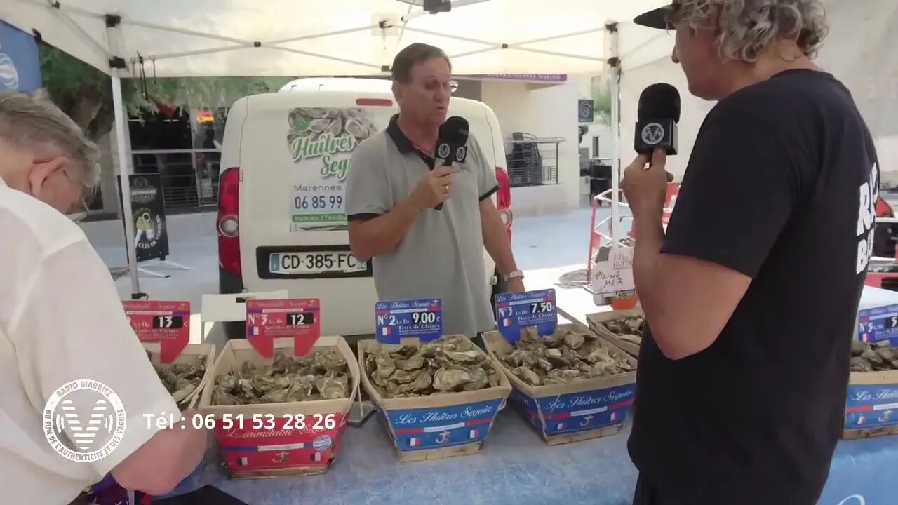 Lionel - Ostréiculteur - et Roger un habitant - Marché Saint-Charles - Biarritz [en direct 🔴]