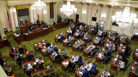 California lawmakers OK largest budget in state history