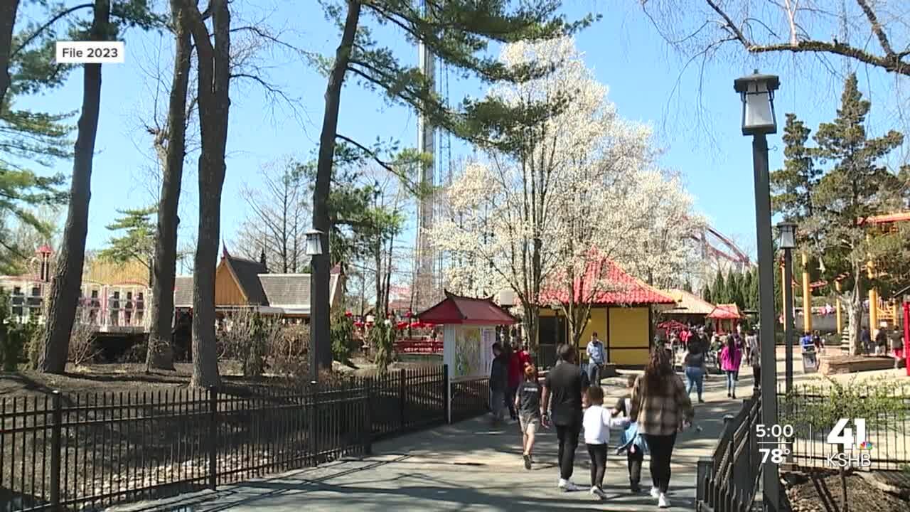 'Worlds of Fun was like Worlds of Chaos' Parents react to new chaperone policy at Worlds of Fun