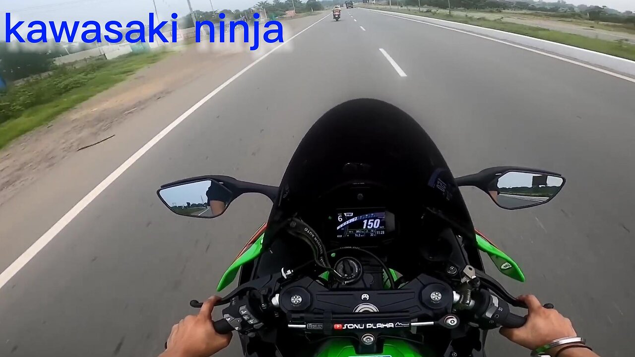 Kawasaki ninja and Hayabusa bike race