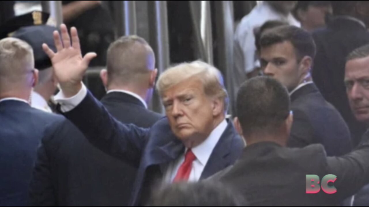 Trump surrenders at Manhattan court for NYC arraignment