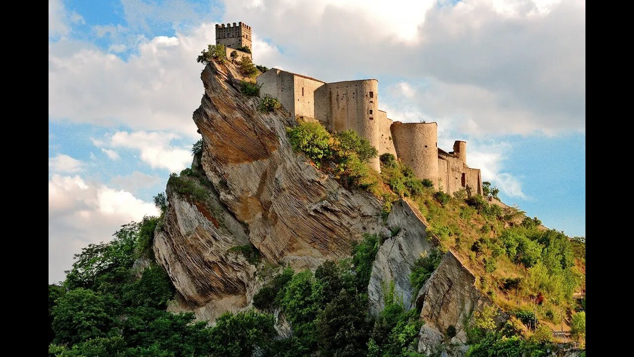 CASTELLO di ROCCASCALEGNA