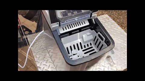 Review of the ikich Ice Maker [YT]