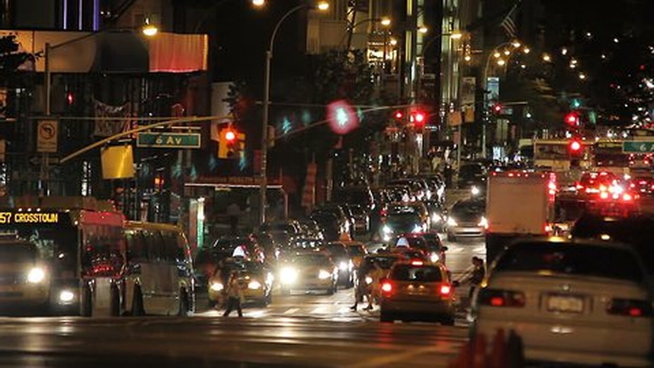 Astronomer stops traffic in New York