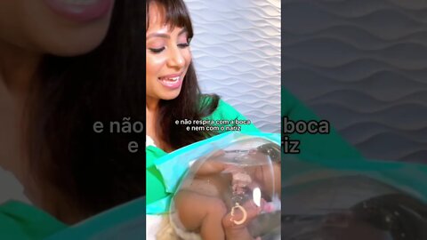 Como que o bebê respira dentro da barriga?