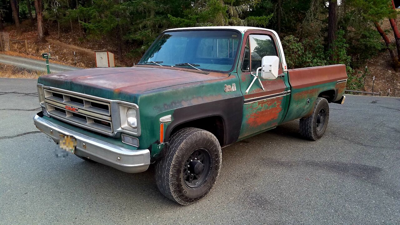 1976 GMC Square Body Truck Oil Change / Oil Leak Fix