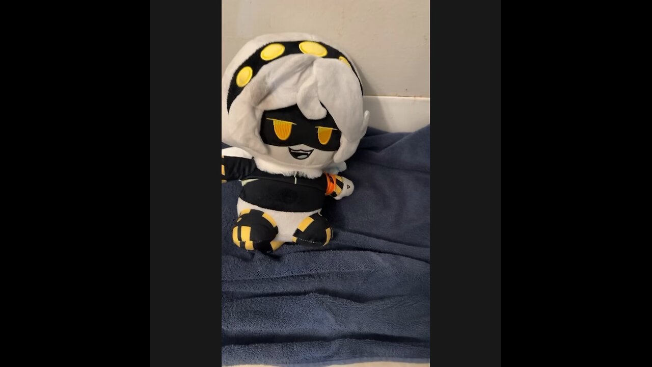 Serial Designation V plushie gets a Joint Rip
