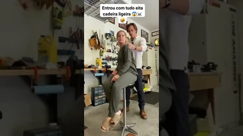 ENTROU COM TUDO EITA CADEIRA LIGEIRA, O AMIGO TA QUERENDO UMA TAMBEM ? ( MEME ) ( VIRAL ) #SHORTS