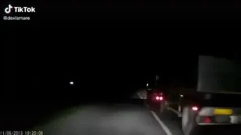 Close Night Encounter 🌙 #dashcams #shorts