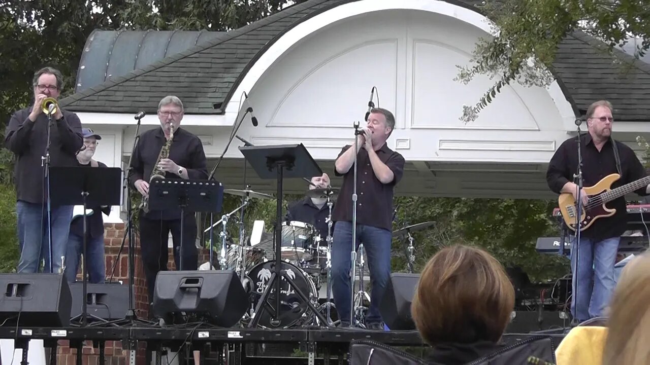 Eric and the Chill Tones-LIVE-Back in Love Again